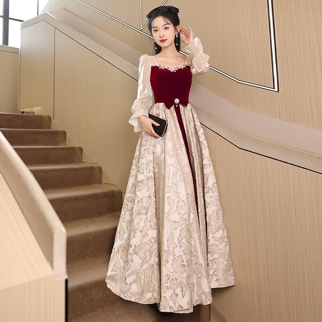 Long-Sleeve Square Neck Bow Rhinestone Panel Jacquard A-Line Evening Gown