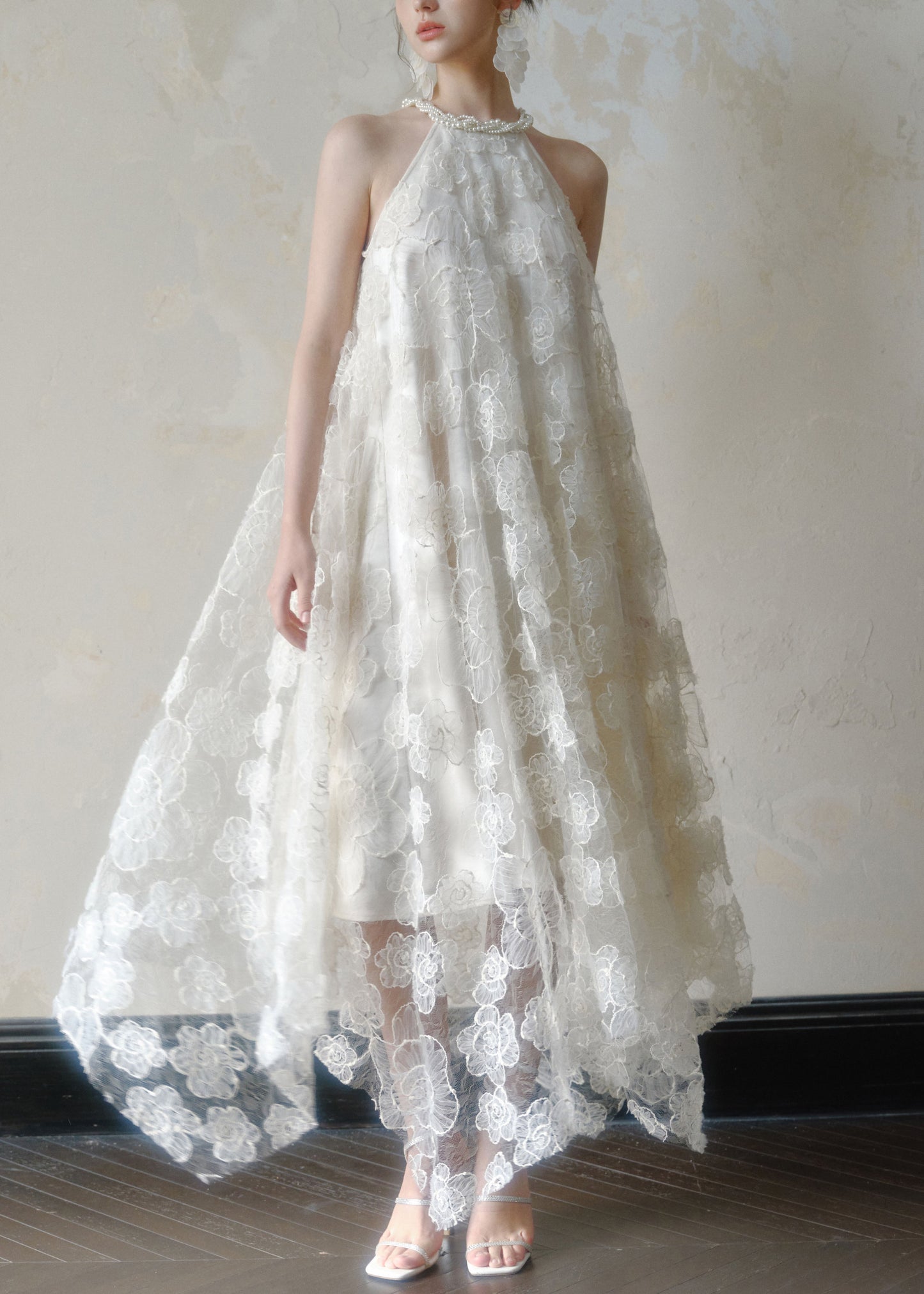 Pearl Lace Sleeveless Asymmetrical Art Long Dress White