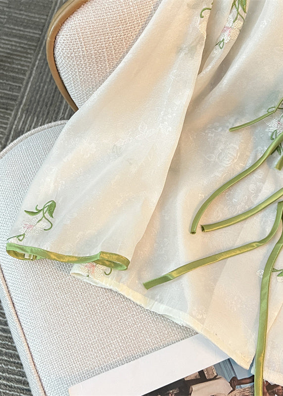 Französisches weißes chinesisches Chiffonhemd mit Knopfstickerei und langen Ärmeln JH064