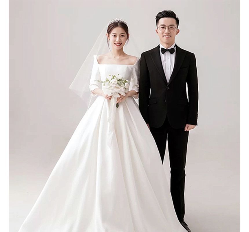 3/4-Sleeve Square Neck Plain Pleated A-Line Wedding Gown