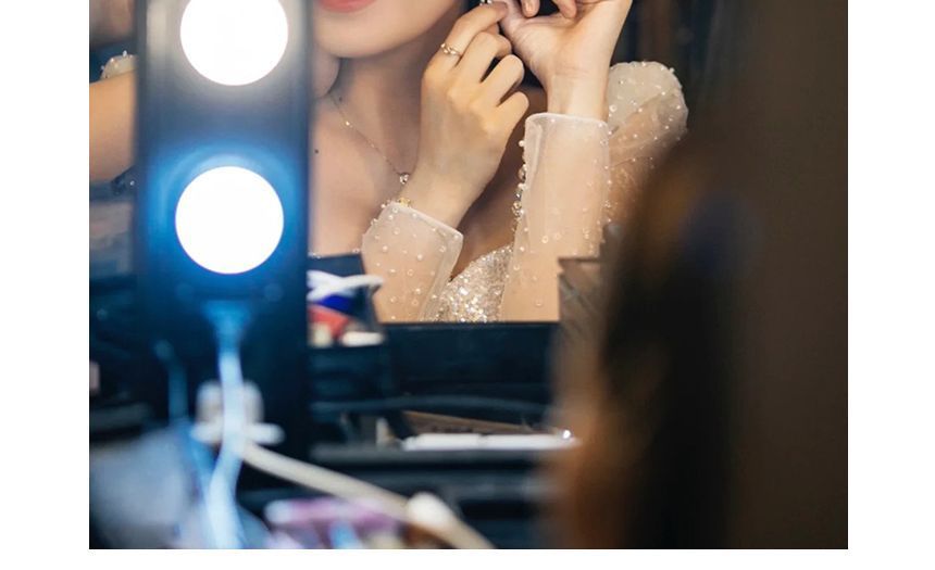 Long-Sleeve Sweetheart Neck Plain Sequin A-Line Wedding Gown