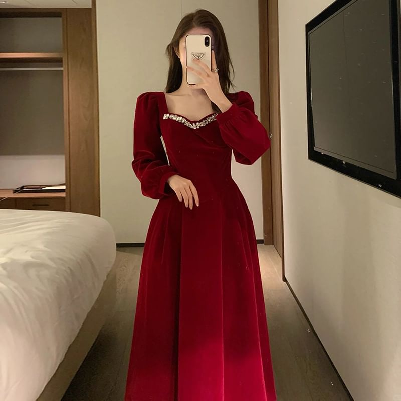 Long-Sleeve V-Neck Plain Rhinestone Accent A-Line Evening Gown