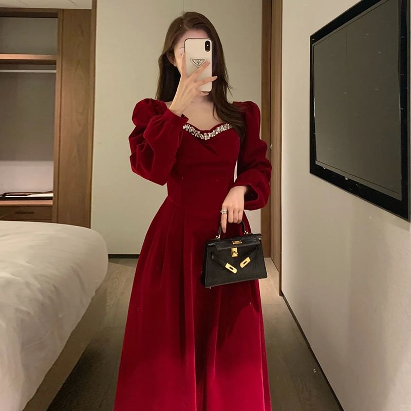 Long-Sleeve V-Neck Plain Rhinestone Accent A-Line Evening Gown