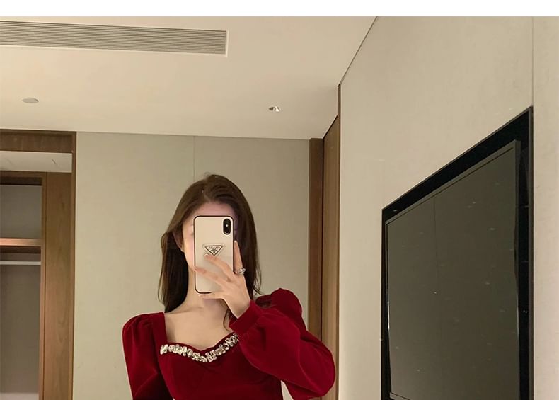 Long-Sleeve V-Neck Plain Rhinestone Accent A-Line Evening Gown