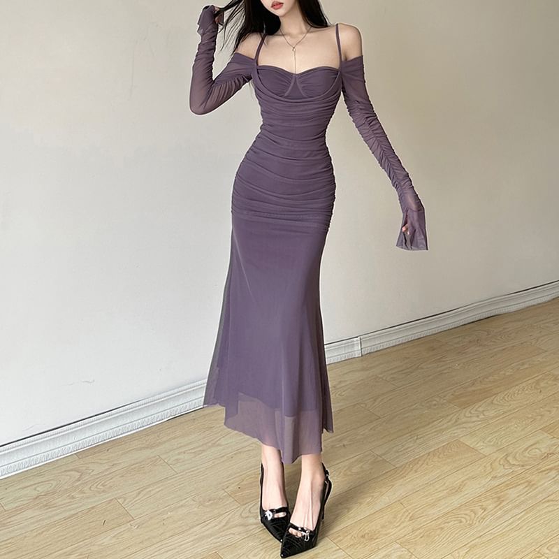 Long-Sleeve Cold Shoulder Plain Ruched Midi Sheath Dress