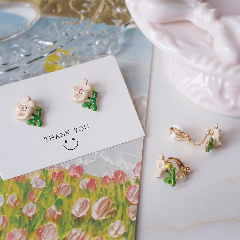 / Earring Butterfly Stud Alloy Floral