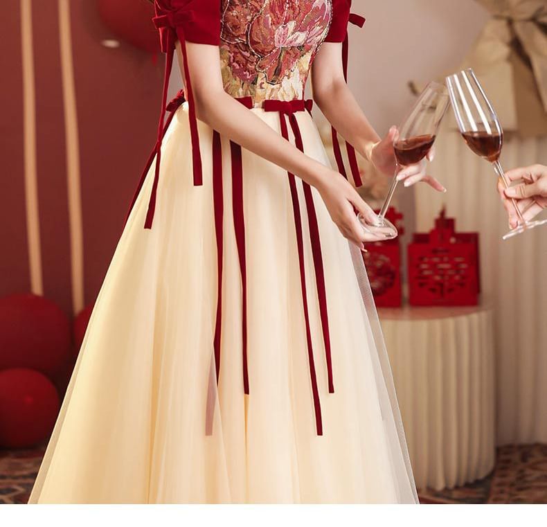 Short-Sleeve Floral Bow Mesh A-Line Evening Gown