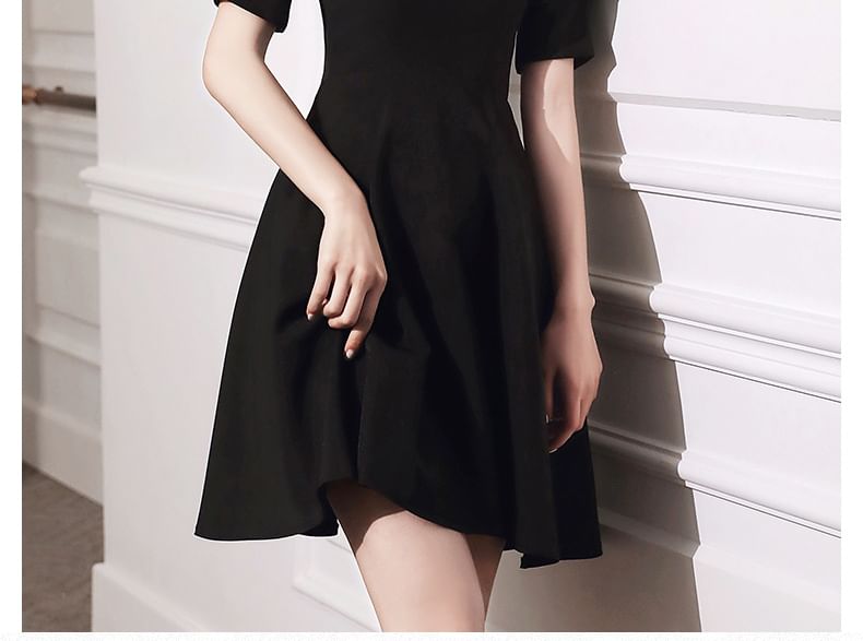 Puff-Sleeve Plain Mini A-Line Dress