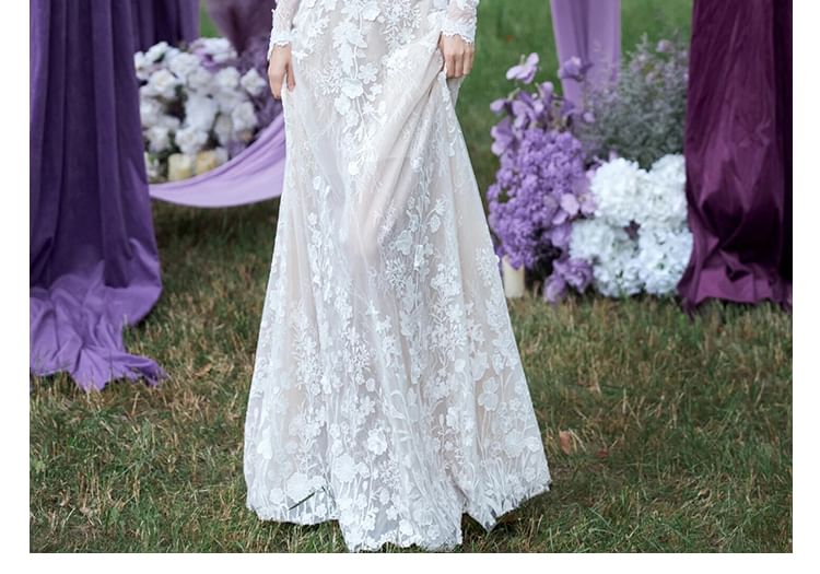 Off-Shoulder Long-Sleeve A-Line Lace Wedding Gown