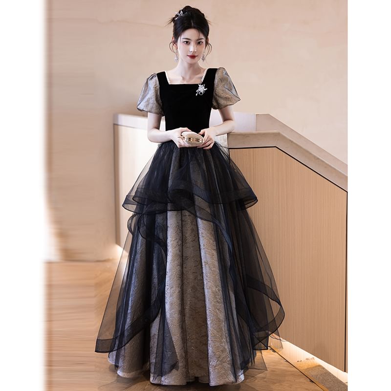 Short-Sleeve Square Neck Mesh A-Line Evening Gown