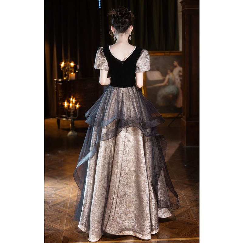 Short-Sleeve Square Neck Mesh A-Line Evening Gown