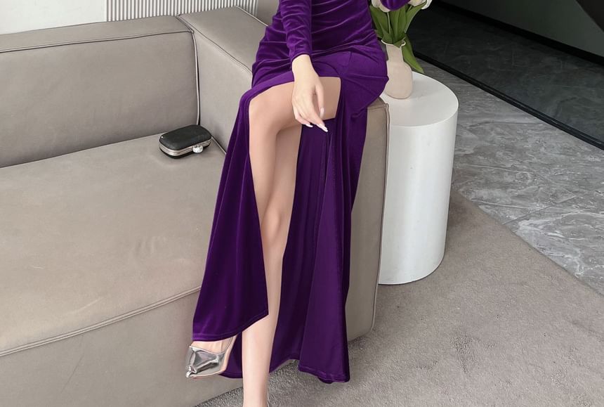 Long-Sleeve V-Neck Rhinestone Mermaid Evening Gown