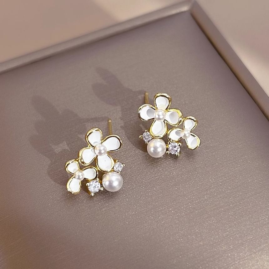 Stud Ear Faux Floral Pearl Cuff / Earring Alloy