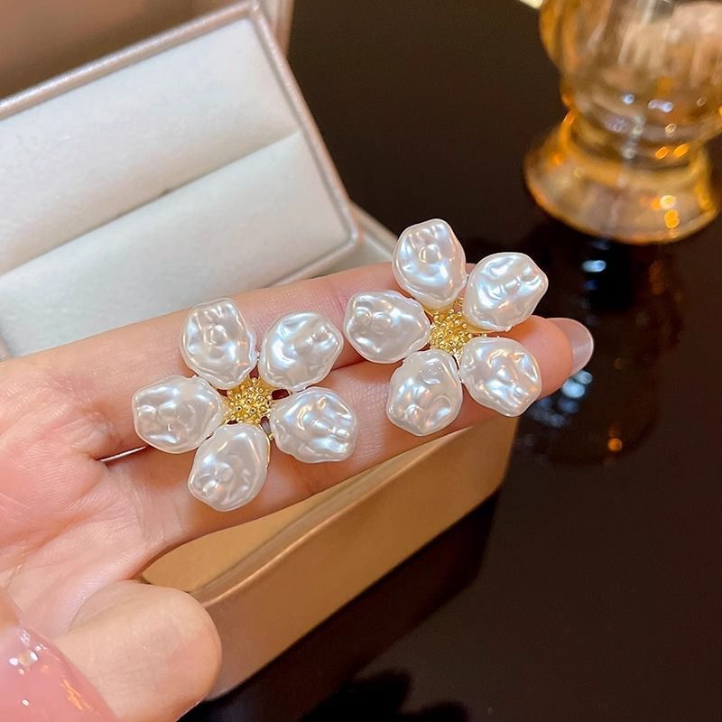 Alloy Floral Earring Statement Pearl Faux