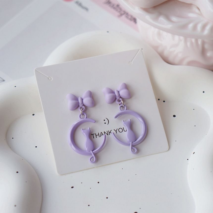 / Clip Earring Dangle Moon On Cat