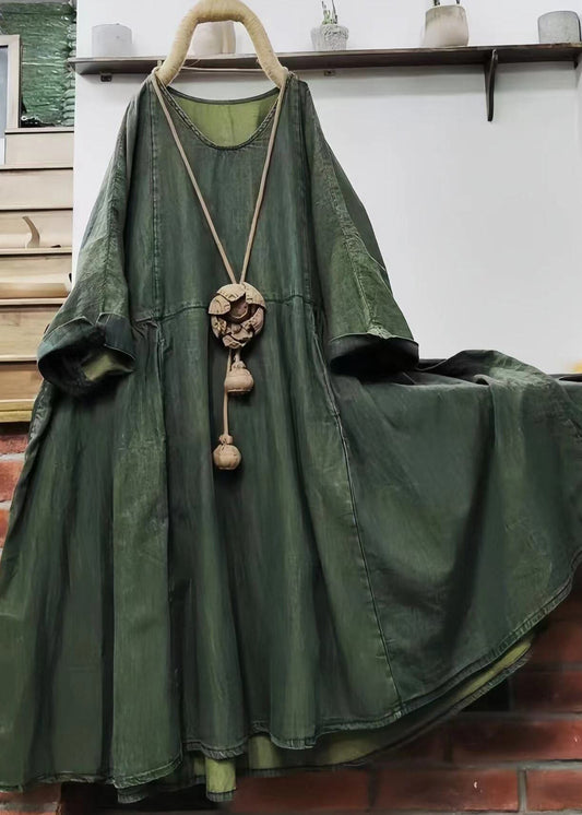 Lockeres grünes O-Ausschnitt-Kleid aus massiver Baumwolle mit langen Ärmeln G170