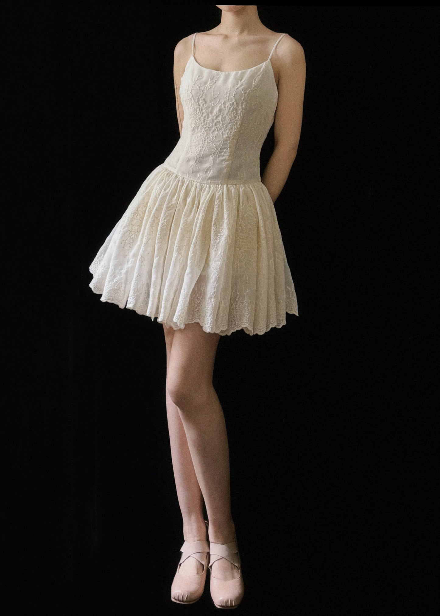 New Beige Dresses Cotton Sleeveless Wrinkled Mini Embroidered