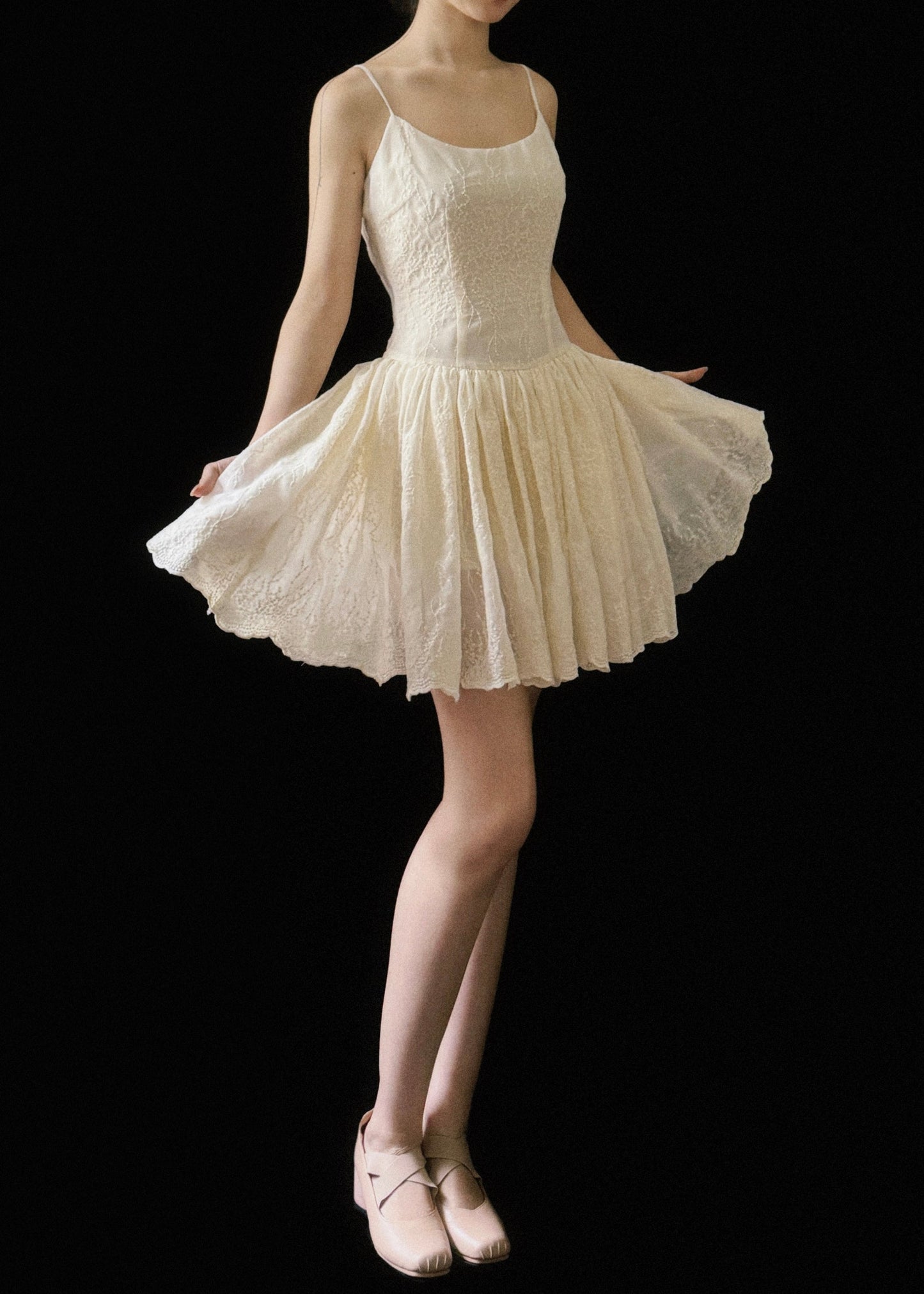 New Beige Dresses Cotton Sleeveless Wrinkled Mini Embroidered