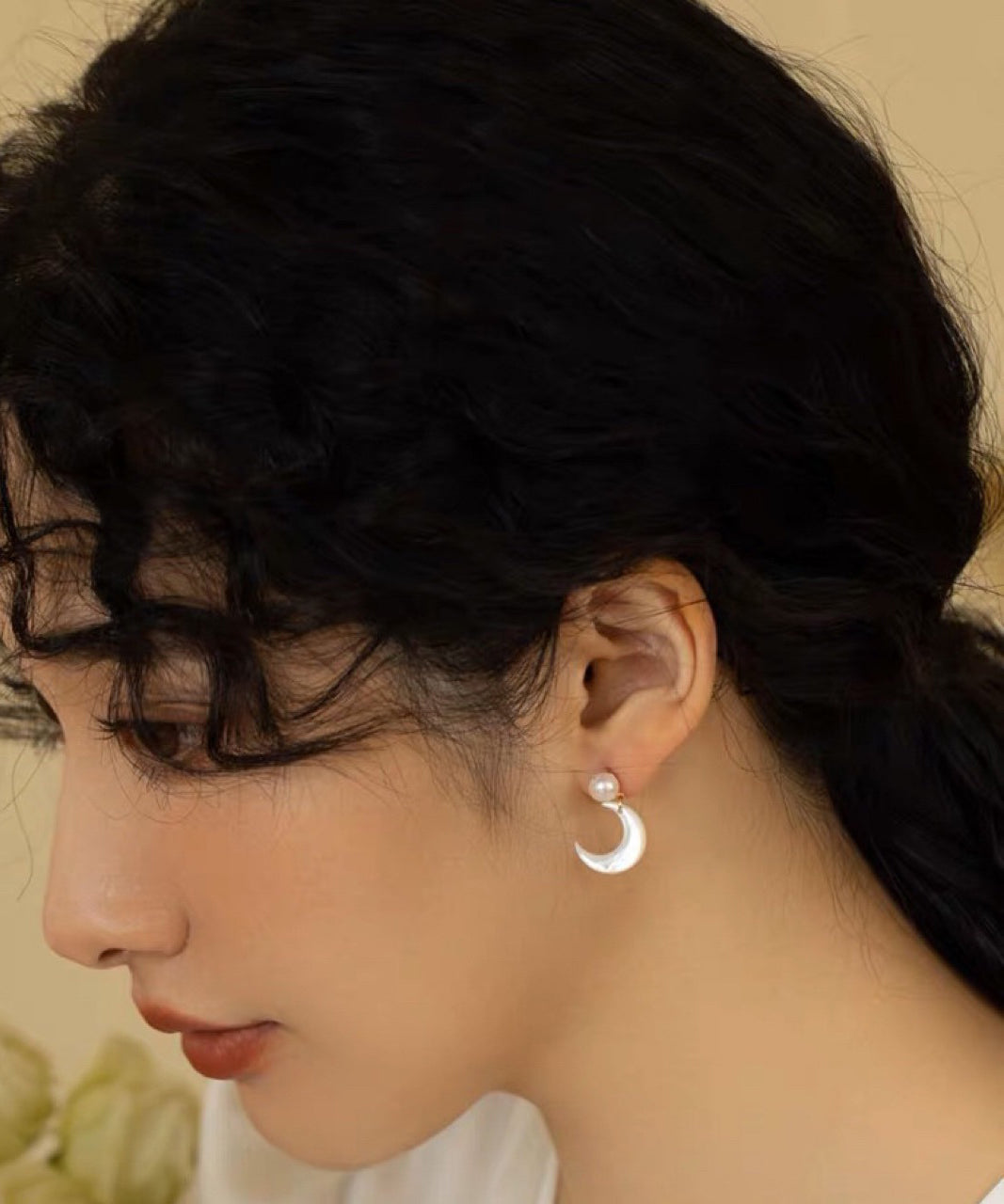 Stud Earrings Pearl Novelty White Overgild Moon Copper