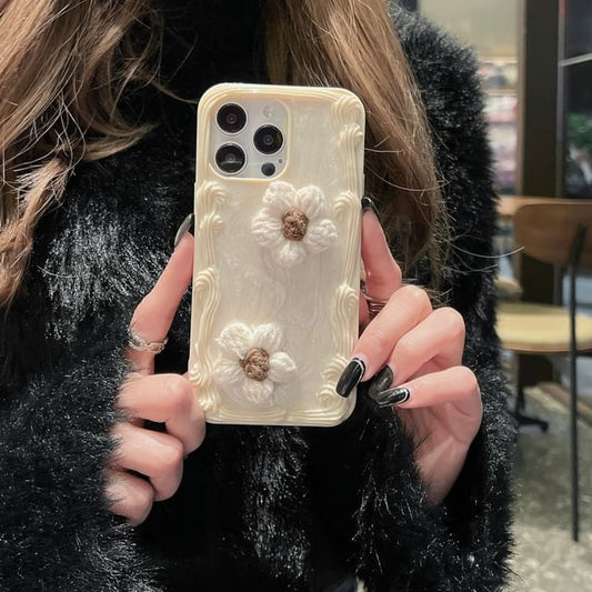 Yarn Phone Floral Case