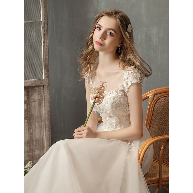 Cap-Sleeve Lace A-Line Wedding Gown (Various Designs)