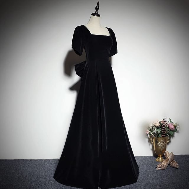 Short-Sleeve Square Neck Plain Bow Back Velvet A-Line Evening Gown