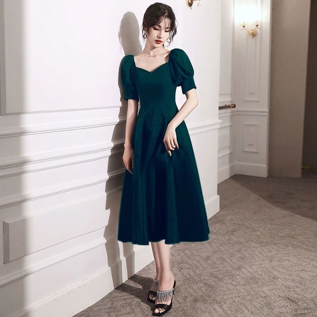 Puff-Sleeve Plain Mini A-Line Dress