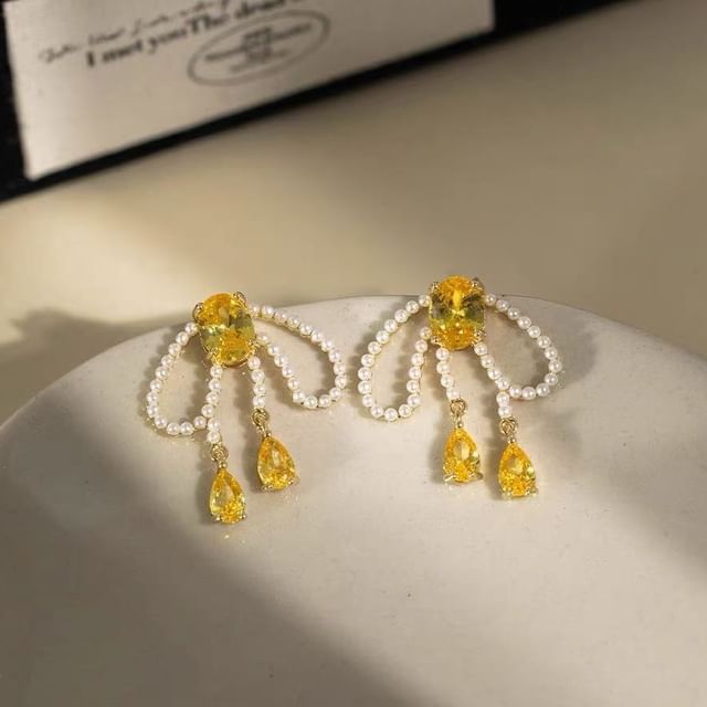 Beaded Stud Earring Bow