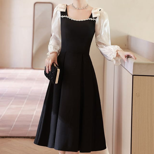 Long-Sleeve Square Neck Two Tone Midi A-Line Evening Dress