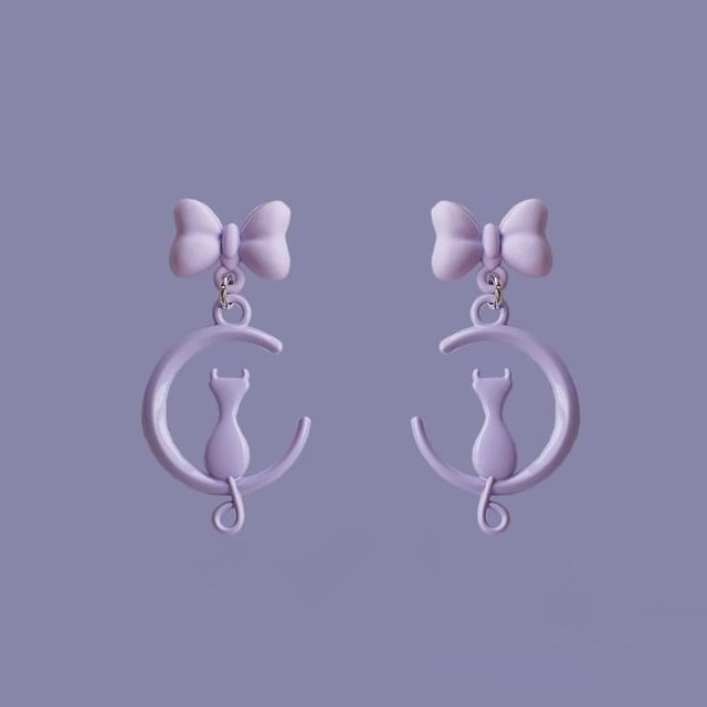/ Clip Earring Dangle Moon On Cat