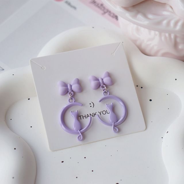 / Clip Earring Dangle Moon On Cat