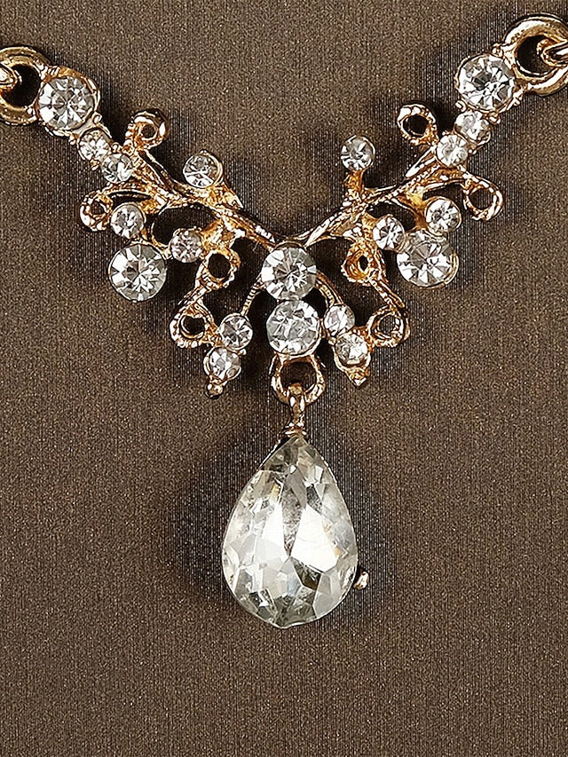 Crown Set Gold-Plated Diamond Sparkling Tiara Necklace – and