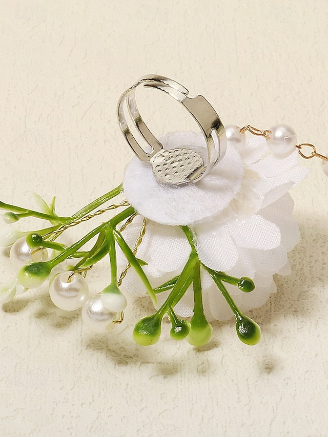 Elegant White with Set Wrist Floral Jewelry Pearls and Hand –