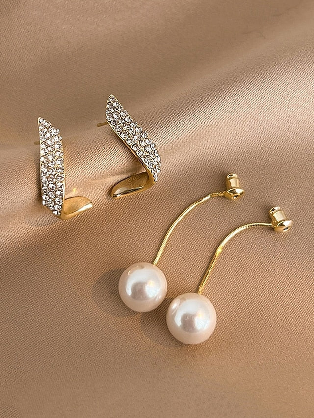 Earrings – Detailing with Elegant Gold-Plated Pearl Crystal